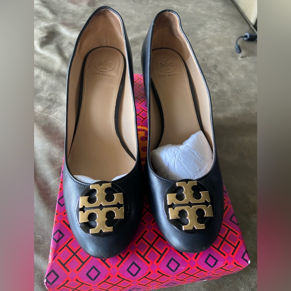 Tory Burch Janey Pump Size 7.5
